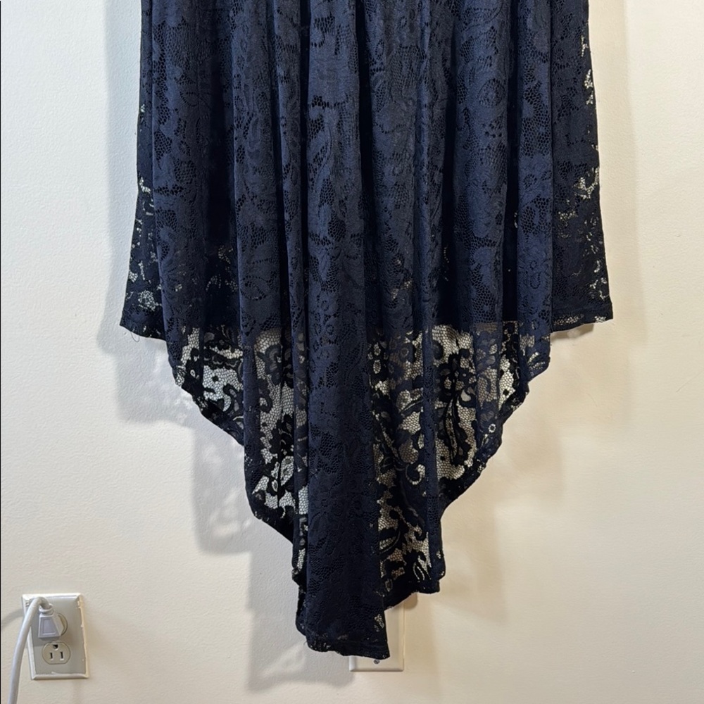 ALLANDWELL Dress Black Lace Midi Sleeveless High Low in Size XL NWT - Picture 11 of 15